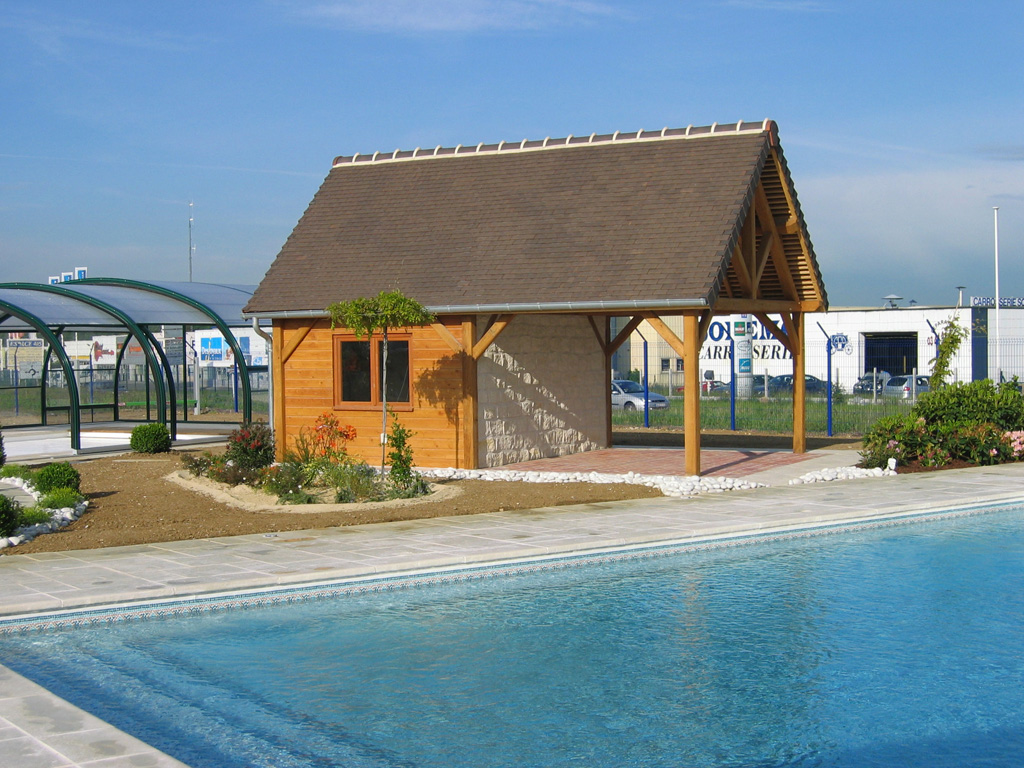 Pool house double remplissage boois/pierres de parement